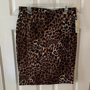MICHAEL Michael Kors Brown Tan straight skirt size 12p.